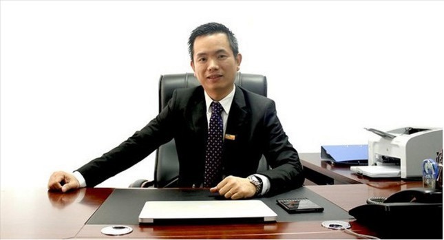 Ong Tat Thanh Cang hau toa vu ban re 9 trieu co phan SADECO-Hinh-4