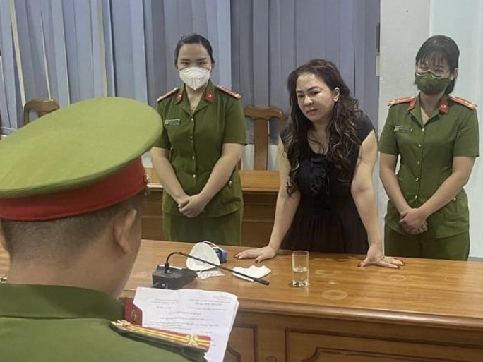 Cac Youtuber, Facbooker quay clip ba Nguyen Phuong Hang co bi xu ly?