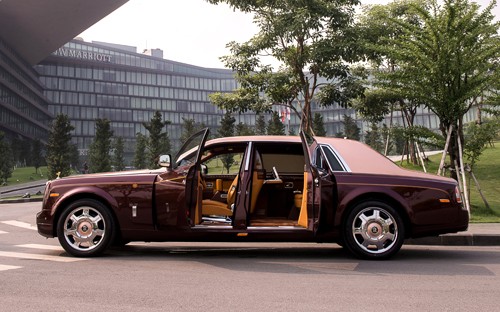 Rolls-Royce Phantom Lua Thieng cua ong Trinh Van Quyet duoc rao ban tro lai