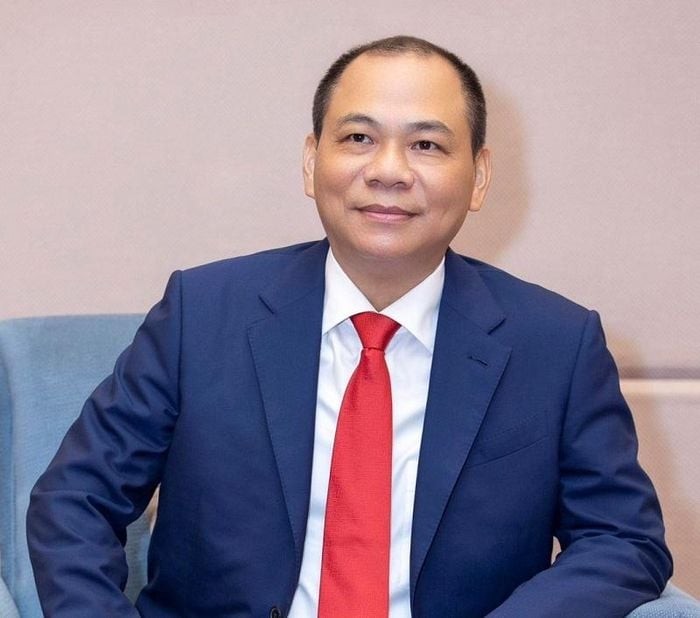 Ty phu Pham Nhat Vuong thoi chuc Chu tich, xuong lam CEO Vinfast