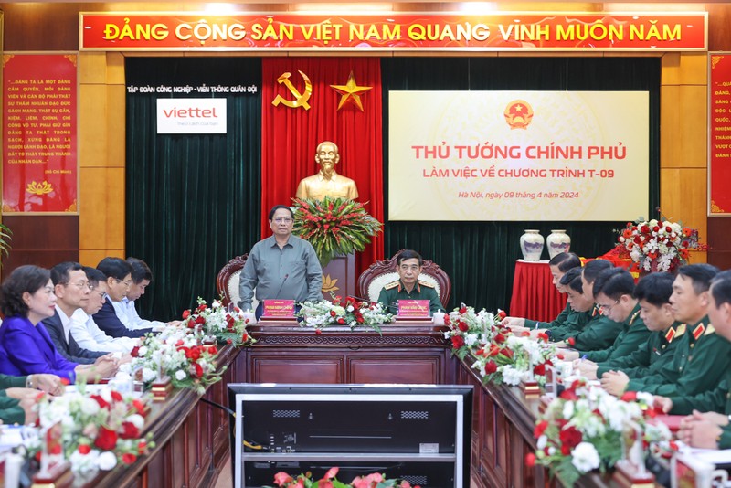 Thu tuong Pham Minh Chinh lam viec voi Tap doan Viettel-Hinh-19