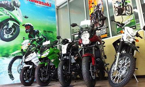 Kawasaki tang gia moto phan khoi lon tai Viet Nam