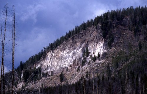 Sieu nui lua Yellowstone co the phun trao sau hang nghin nam-Hinh-2