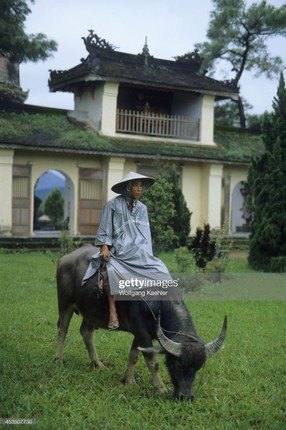 Anh dep ve Hue va Da Nang vao nam 1992-Hinh-6