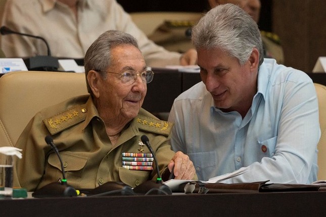 Chan dung nguoi ke nhiem lanh dao Cuba Raul Castro