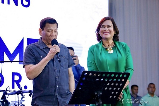 Con gai Tong thong Philippines Duterte tai nang the nao khi duoc ung ho ke nhiem cha?
