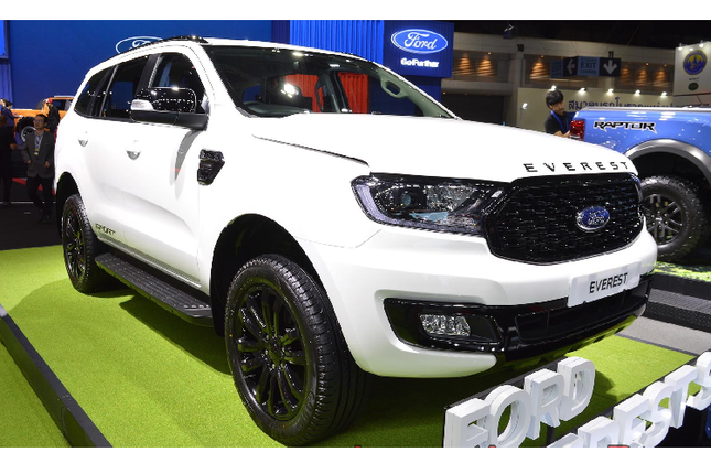 Can canh Ford Everest Sport 2020 hon 1 ty dong vua ra mat-Hinh-2
