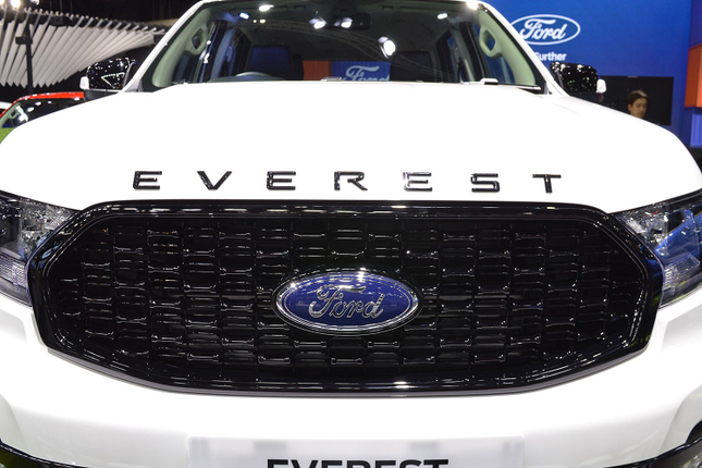 Can canh Ford Everest Sport 2020 hon 1 ty dong vua ra mat-Hinh-6