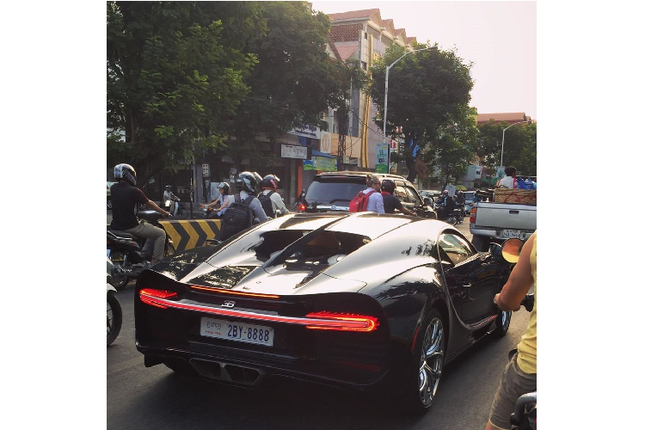 Ngam Bugatti Chiron Sport khien dai gia Campuchia chi hon 115 ty de 'ruoc' ve-Hinh-5