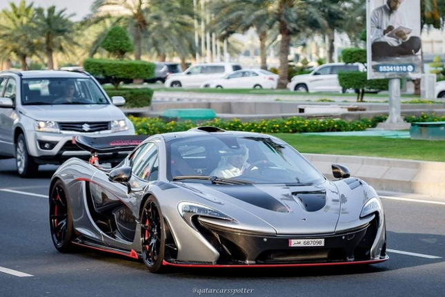 Dai gia Dubai do sieu xe McLaren P1 Project 300 voi gia 16,1 ty dong