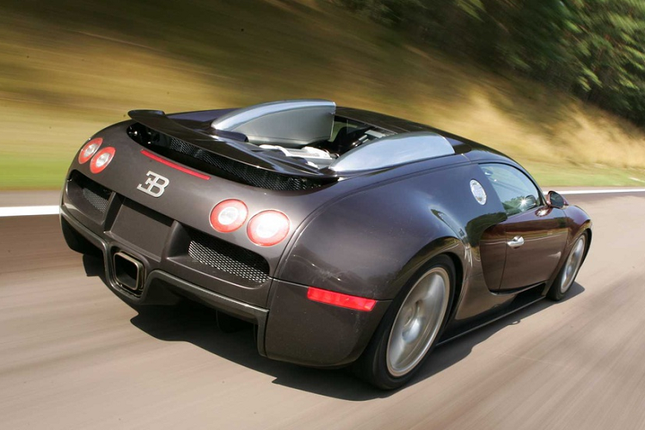 Thay gi tu lan lap ky luc 15 nam truoc cua 'ong hoang toc do' Bugatti Veyron?-Hinh-3