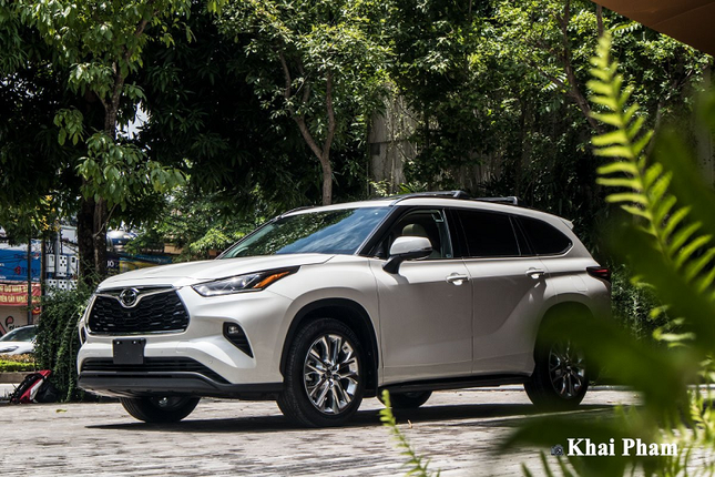 Xem Toyota Highlander Limited 2020 gia hon 4 ty dong-Hinh-2