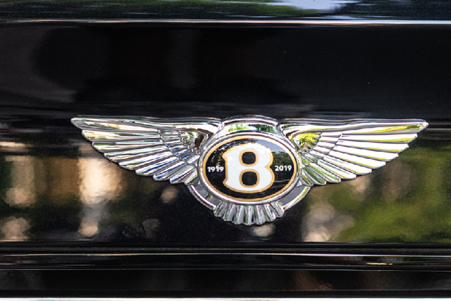 Can canh Bentley Bentayga Design Series gan 20 ty cua dai gia Ha Noi-Hinh-8