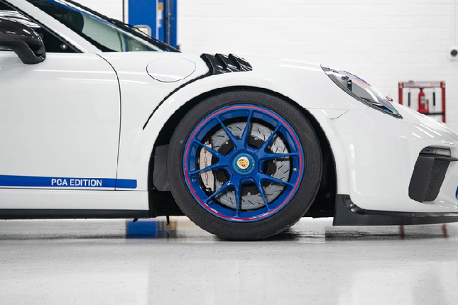 Can canh Porsche 911 GT3 phien ban xe dua cuc quy-Hinh-3