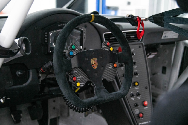Can canh Porsche 911 GT3 phien ban xe dua cuc quy-Hinh-4