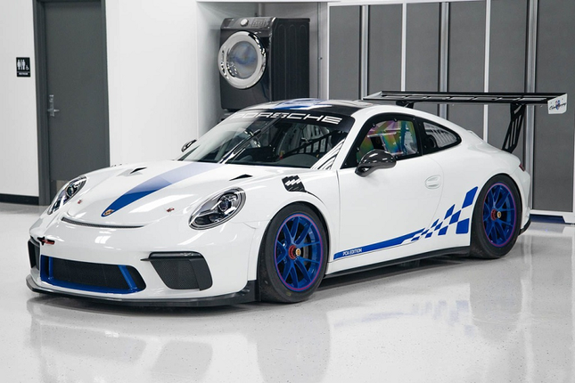 Can canh Porsche 911 GT3 phien ban xe dua cuc quy