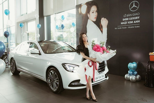 Nhat Kim Anh chi 5 ty dong tau xe Mercedes-Benz S450L Luxury-Hinh-2