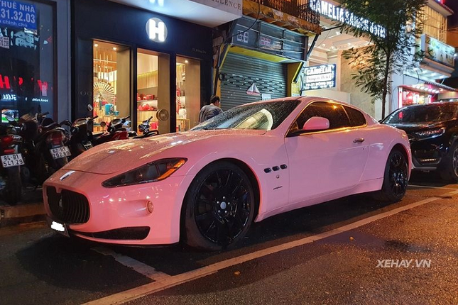 Sieu xe Maserati tung la cua dai gia Dang Le Nguyen Vu thay ao moi