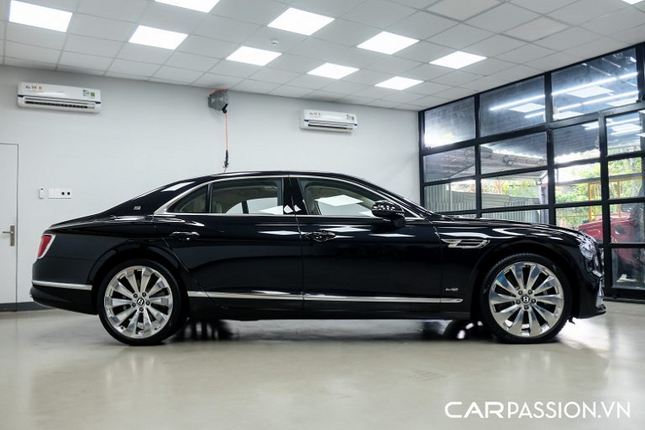 Chi tiet Bentley Flying Spur First Edition gan 30 ty dong cua dai gia Sai Gon-Hinh-6