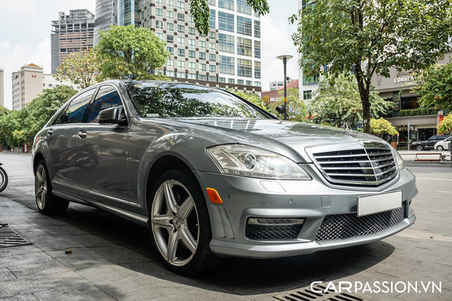Can canh Mercedes-Benz S65 AMG W221 co gia 16 ty