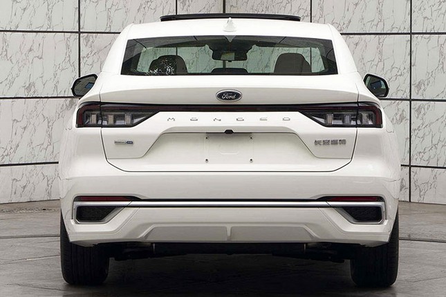 Ford Mondeo 2022 tro lai loi hai hon xua-Hinh-2