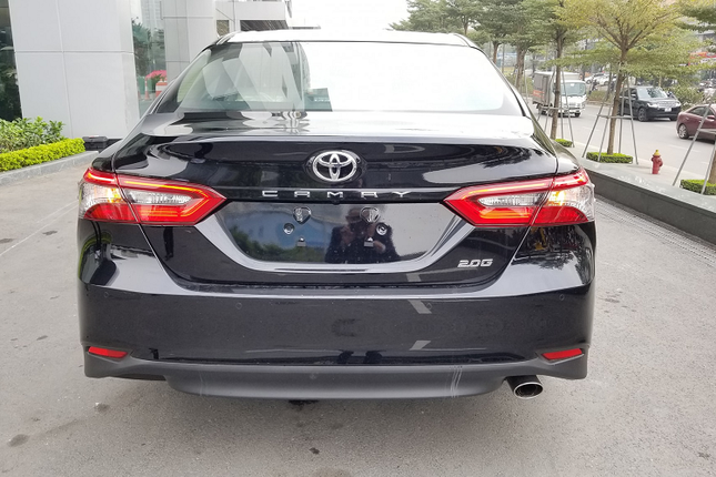 Toyota Camry 2022 ban re tien nhat trang bi nhung gi?-Hinh-3