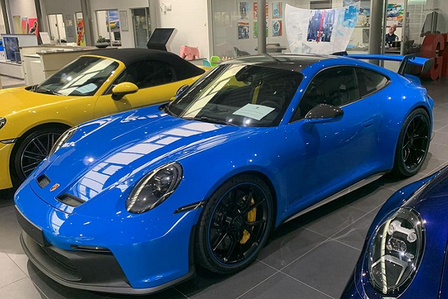 Dai gai Cuong Do la bat ngo chi tien ty Porsche 911 GT3 mau xanh Shark Blue-Hinh-2