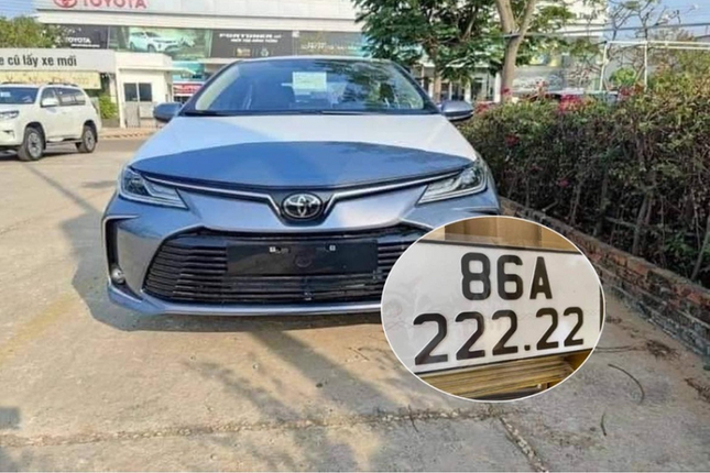 Toyota Corolla Altis bien ngu quy 2 o Binh Thuan co gia bao nhieu?