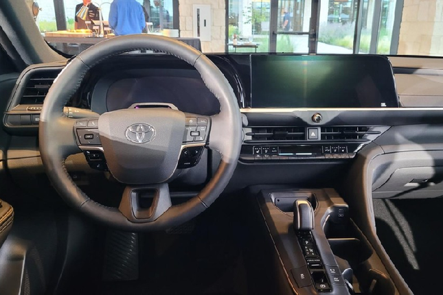 Toyota Crown 2023 co du cac phien ban tu sedan den SUV-Hinh-10
