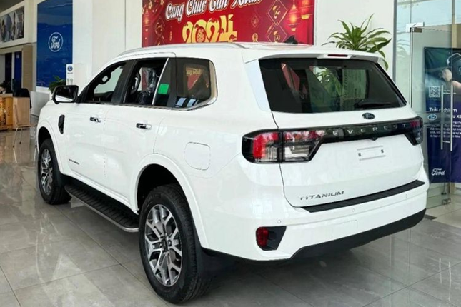 Ford Everest 2024 tu 1,099 ty den 1,499 ty dong-Hinh-4