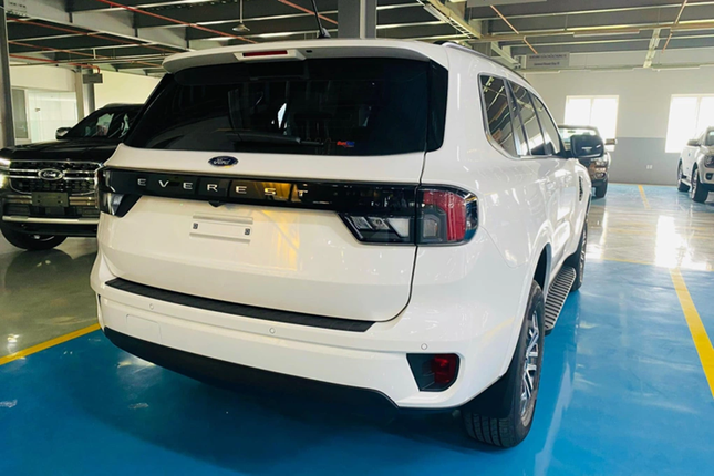 Ford Everest 2024 tu 1,099 ty den 1,499 ty dong-Hinh-6