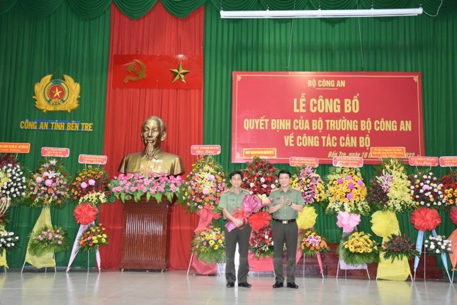 Dai ta Vo Hung Minh - Giam doc Cong an tinh Ben Tre lam Pho Cuc truong Cuc An ninh noi dia-Hinh-2
