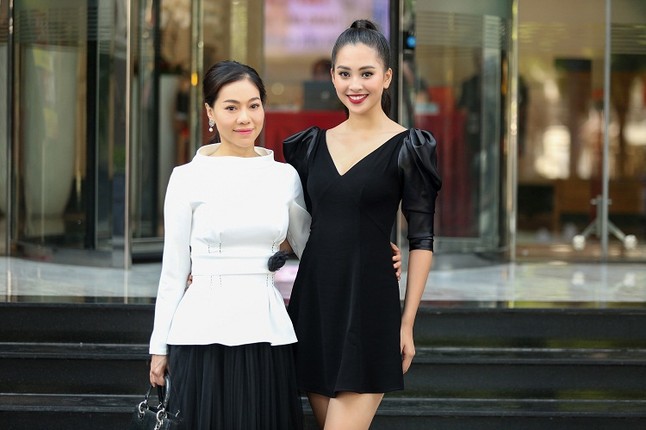 Hoa hau Mai Phuong Thuy va Tieu Vy rang ro so sac tai buoi so khao Miss World Viet Nam 2019-Hinh-9