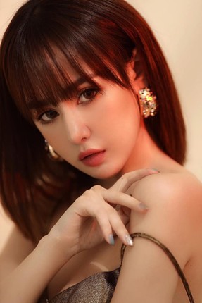 Hotgirl Phan Thi Phuong Uyen ban gai cua Karik sexy kho cuong-Hinh-5