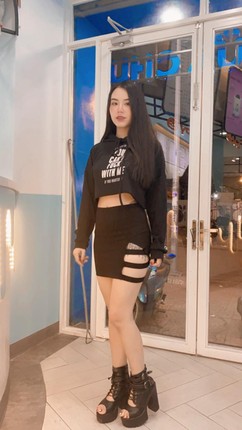 Phong cach thoi trang bong mat cua hot girl Linh Miu-Hinh-8