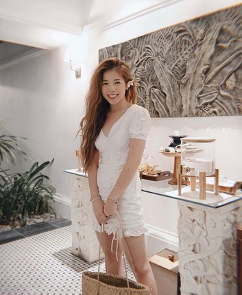 Blogger beauty Viet Nam dau tien nhan nut vang Youtube la ai?-Hinh-4