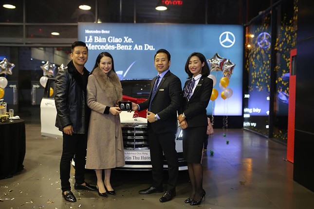 Kham pha Mercedes-Benz S-Class gia 4,8 ty Tuan Hung vua tau