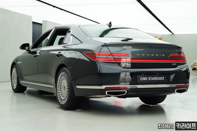 Can canh xe sang Genesis G90 Stardust hon 2,5 ty dong-Hinh-9