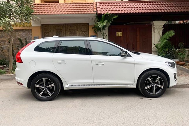Can canh Volvo XC60 2016 chay 4 nam ho gia ban 1,5 ty-Hinh-2