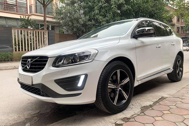 Can canh Volvo XC60 2016 chay 4 nam ho gia ban 1,5 ty