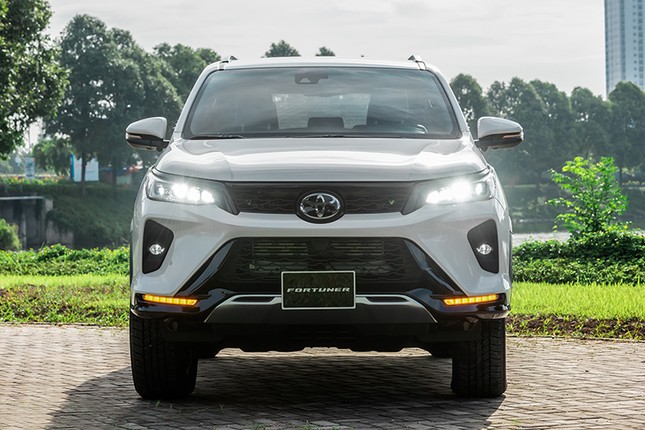 Toyota Fortuner 2021 gia tu 995 trieu tai Viet Nam, dau Kia Sorento-Hinh-3