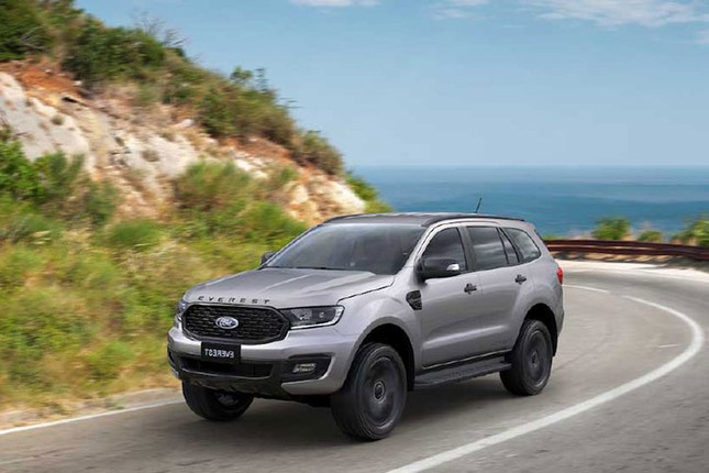 Can canh Ford Everest Sport 2021 gia tu 1,1 ty-Hinh-2