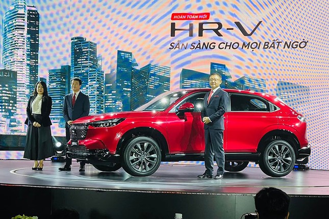 Honda HR-V 2022 lot xac ve ngoai hinh co gia cao nhat 870 trieu dong