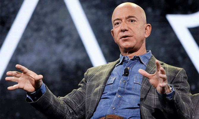Jeff Bezos so huu khoi tai san khung the nao khi nghi huu o tuoi 57?