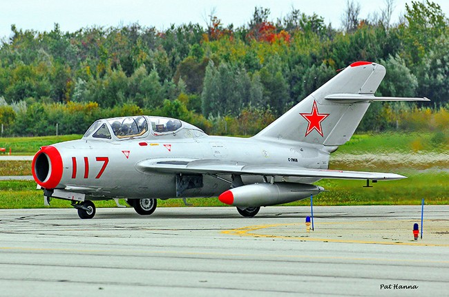 Can canh MiG-15, “ban dap” cua phi cong chien dau VN-Hinh-7