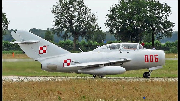 Can canh MiG-15, “ban dap” cua phi cong chien dau VN-Hinh-8