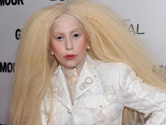 Lady Gaga: Tu ca si “quai di” tro thanh quy co thanh lich-Hinh-10