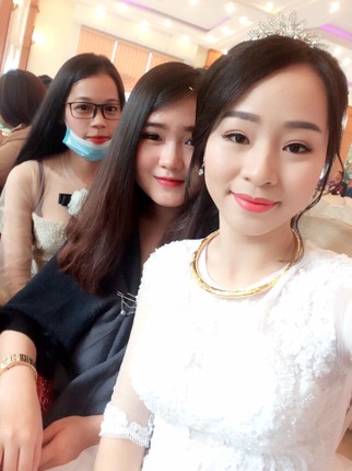 “Hot girl deo khau trang nhieu nhat hanh tinh” len tieng-Hinh-6