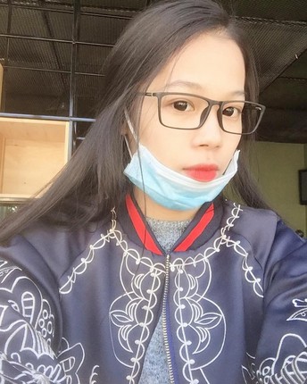 “Hot girl deo khau trang nhieu nhat hanh tinh” len tieng-Hinh-8