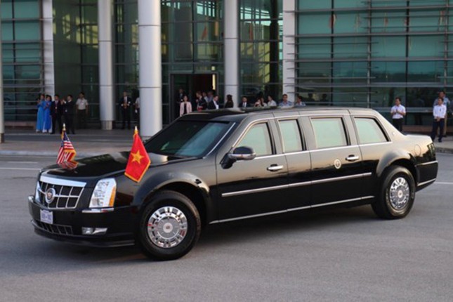 Sieu xe Cadillac One don Tong thong Donald Trump tai Ha Noi-Hinh-2